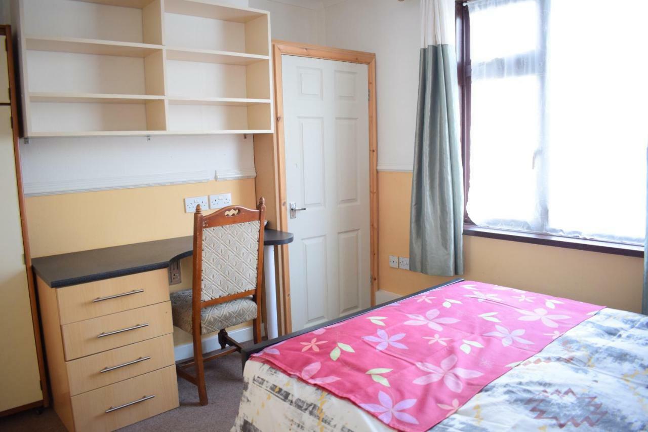 House Stay In Bangor North Wales Kültér fotó